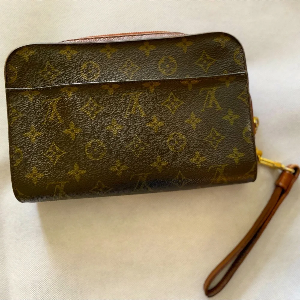 💥Auth Louis Vuitton vintage Orsay clutch. In amazing condition. - Picture 1 of 9